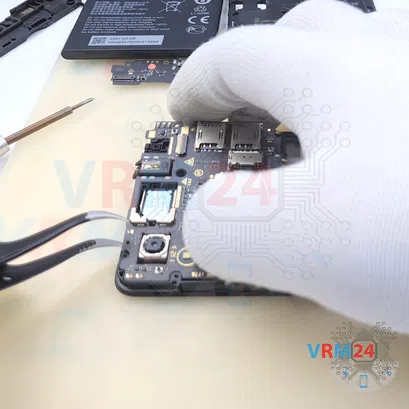 How to disassemble ZTE Blade A31, Step 12/3