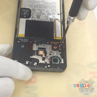 Как разобрать Realme C61, Шаг 4/4