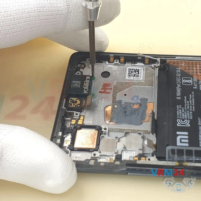 How to disassemble Xiaomi POCO F3, Step 17/3