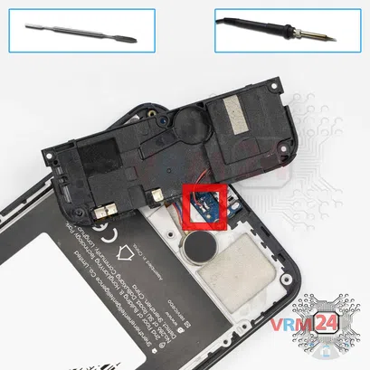 How to disassemble LEAGOO M13, Step 8/1