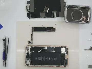 How to disassemble Apple iPhone 8 Plus