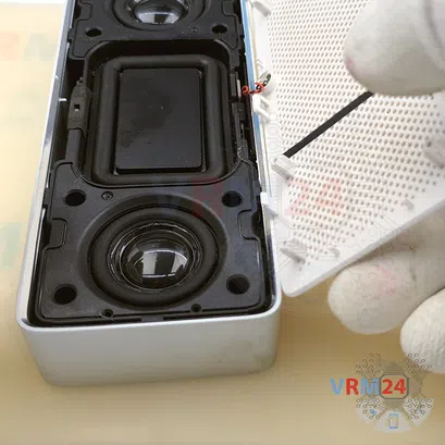 How to disassemble Xiaomi Mi Square Box Bluetooth Speaker 2, Step 2/4