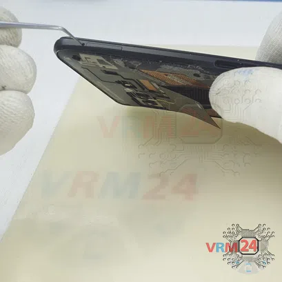 How to disassemble Asus ROG Phone ZS600KL, Step 2/3