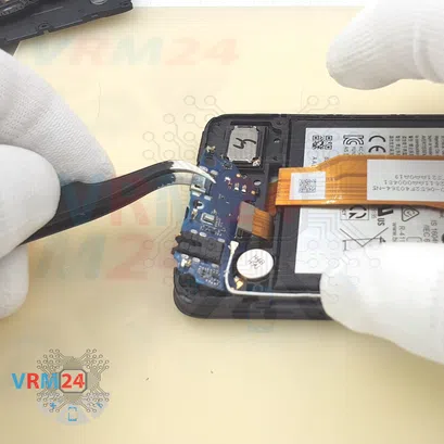 How to disassemble Samsung Galaxy A03 Core SM-A032, Step 10/3