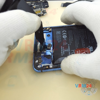 How to disassemble OnePlus 7T, Step 12/3