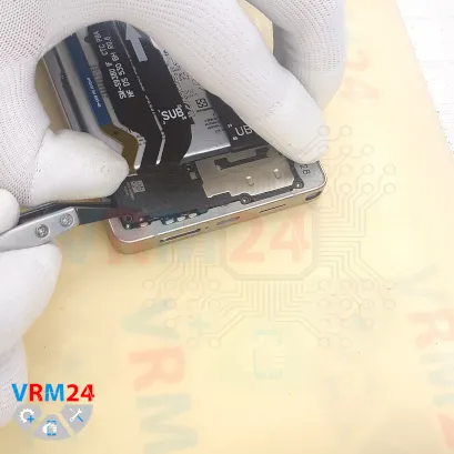 Como desmontar Samsung Galaxy S25 Ultra SM-S938 por si mesmo, Passo 9/3
