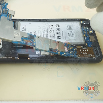 How to disassemble LG V50 ThinQ, Step 11/4