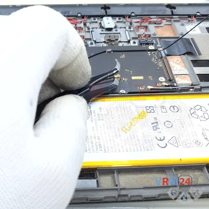 How to disassemble Lenovo Yoga Tablet 3 Pro, Step 14/5