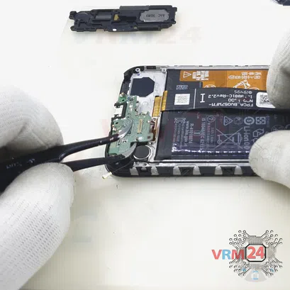 How to disassemble Huawei Y5 (2019), Step 9/3