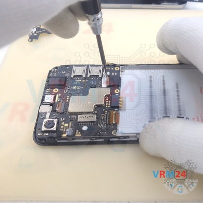 How to disassemble ZTE Blade A530, Step 8/3