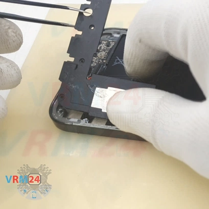 How to disassemble Fake iPhone 13 Pro ver.1, Step 6/3