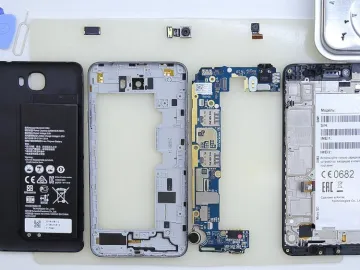 How to disassemble Huawei Honor 5A
