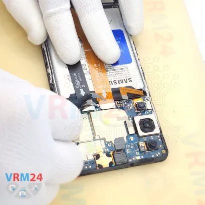How to disassemble Samsung Galaxy M55 SM-M556, Step 9/3