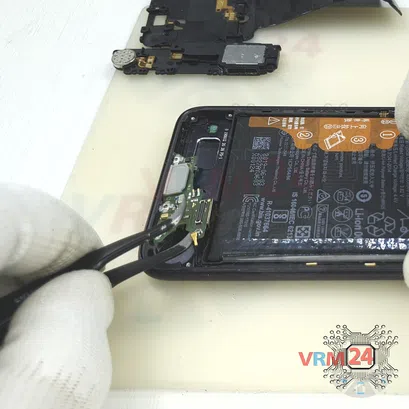 How to disassemble Huawei Honor 20 Pro, Step 9/3