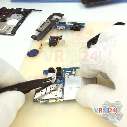 How to disassemble Lenovo K5 play, Step 15/3