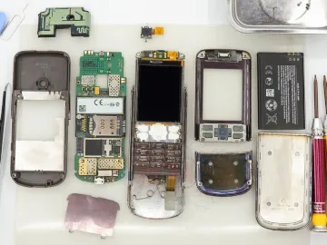 How to disassemble Nokia 8600 LUNA RM-164