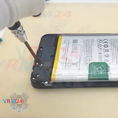 How to disassemble Realme C15, Step 8/3