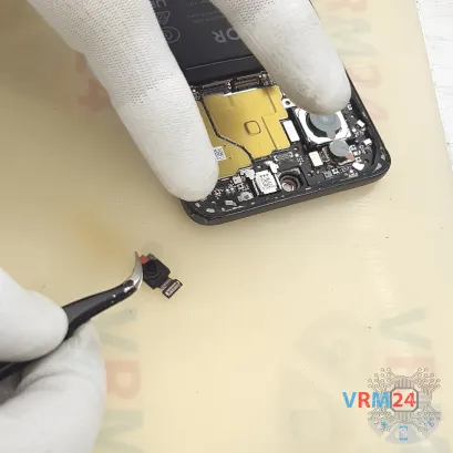 Cómo desmontar Honor 90, Paso 13/4