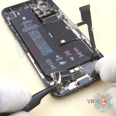 Cómo desmontar Apple iPhone 11 Pro, Paso 17/6