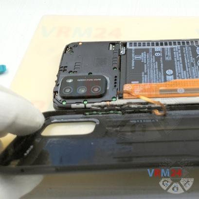 How to disassemble Xiaomi Poco M3, Step 3/4