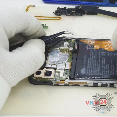 How to disassemble Huawei P Smart (2019), Step 18/3