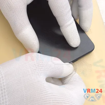 How to disassemble Samsung Galaxy A17 4G SM-A175, Step 3/4