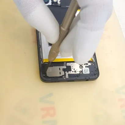 How to disassemble Oppo Reno7 4G, Step 6/3