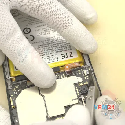 How to disassemble ZTE Blade V20 Smart, Step 14/3