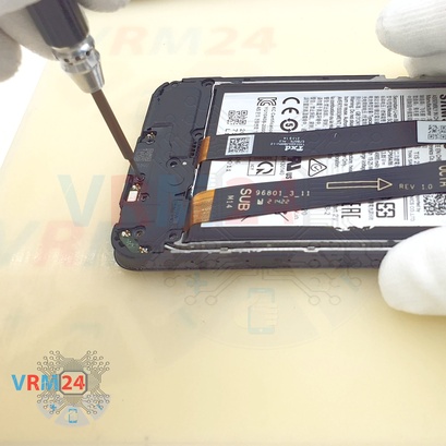 How to disassemble Samsung Galaxy A22s SM-A226, Step 8/3