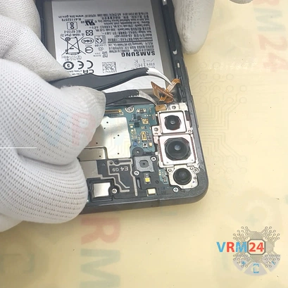Cómo desmontar Samsung Galaxy S22 SM-S901, Paso 14/2