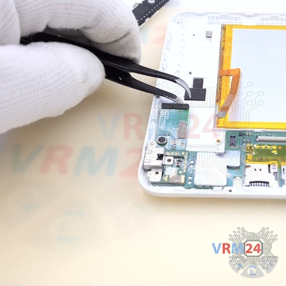 Cómo desmontar Huawei MediaPad T1 8.0'', Paso 12/3