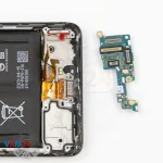 Cómo desmontar Realme 11 Pro Plus, Paso 12/2