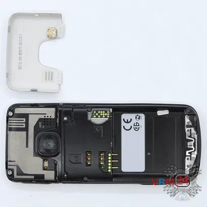 How to disassemble Nokia 6700 Classic RM-470, Step 3/2