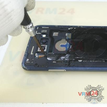 How to disassemble LG V30 Plus US998, Step 4/3