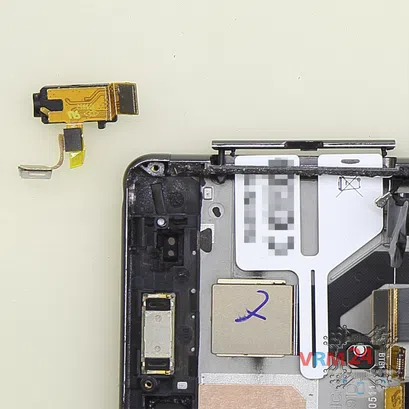 How to disassemble Sony Xperia XA, Step 13/2