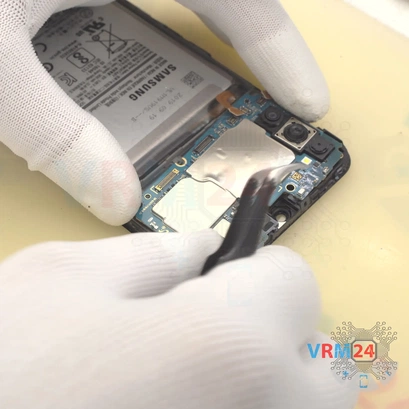 How to disassemble Samsung Galaxy M30s SM-M307, Step 16/3