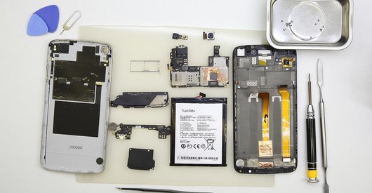 Como desmontar Alcatel OT Idol 3 6045K por si mesmo