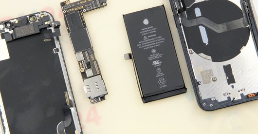 Tech review of Apple iPhone 12 mini