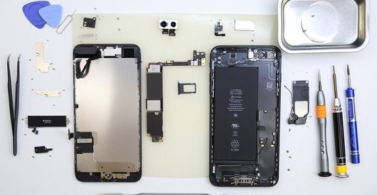 How to disassemble Apple iPhone 7 Plus