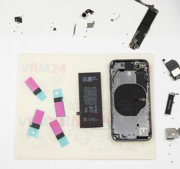 Apple iPhone 8
