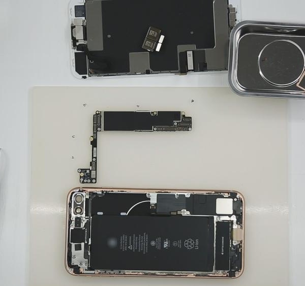 Apple iPhone 8 Plus