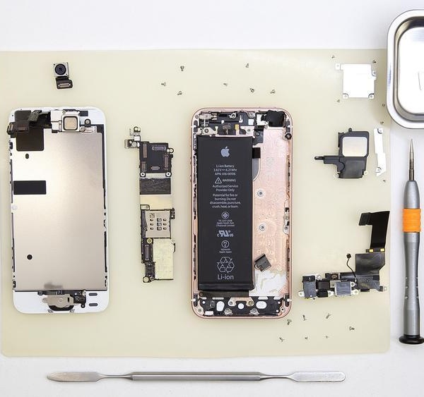 Apple iPhone SE