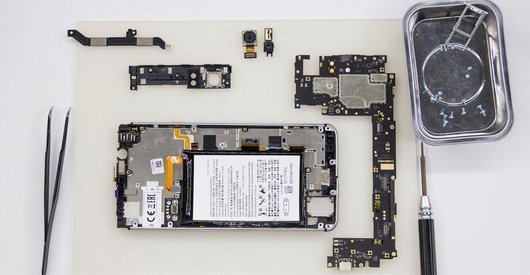 Как разобрать BlackBerry KEYone