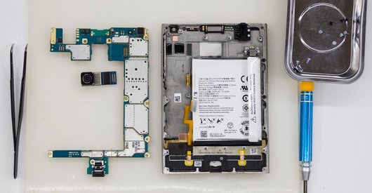 Как разобрать BlackBerry Passport (Q30)