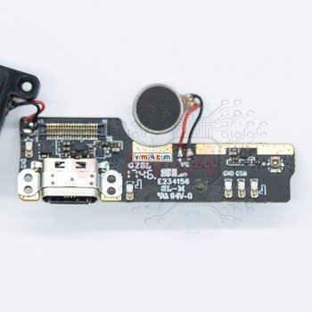 Elephone_S8_Daughterboard_1.jpg