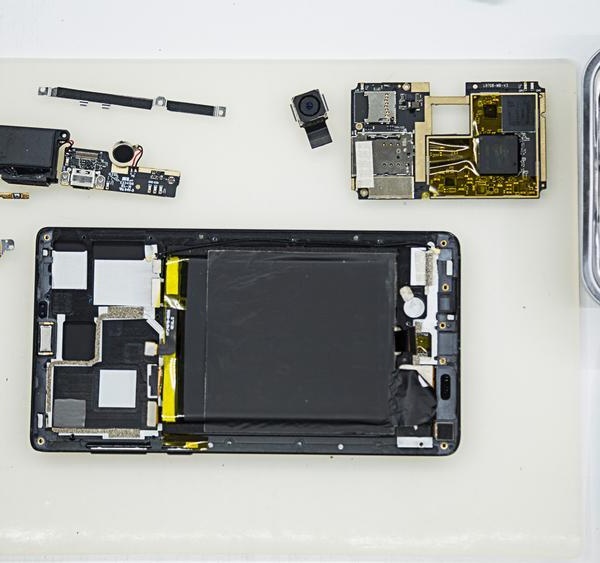 Elephone S8