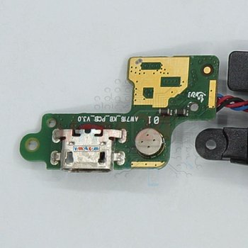 HTC_Desire_526G_Daughterboard_1.jpg