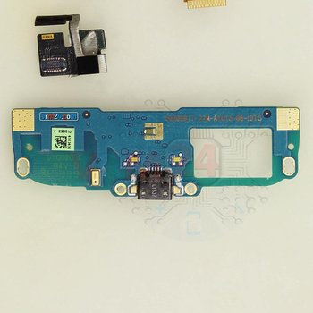 HTC_Desire_700_Daughterboard_1.jpg