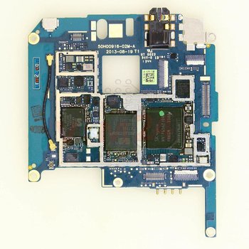 HTC_Desire_700_Motherboard_1.jpg