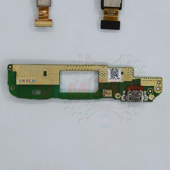 HTC_Desire_816_Daughterboard_2.jpg